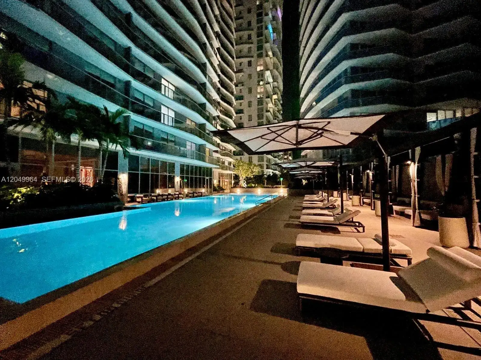 77 NE 5th St # 511, Miami FL 33131 photo 3