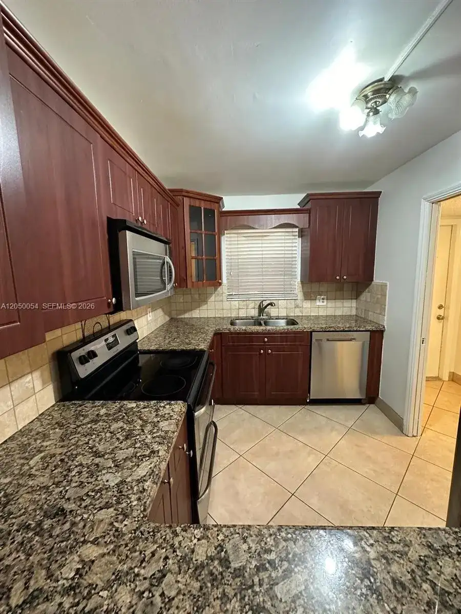 9410 Live Oak Pl # 305, Davie FL 33324 photo 3