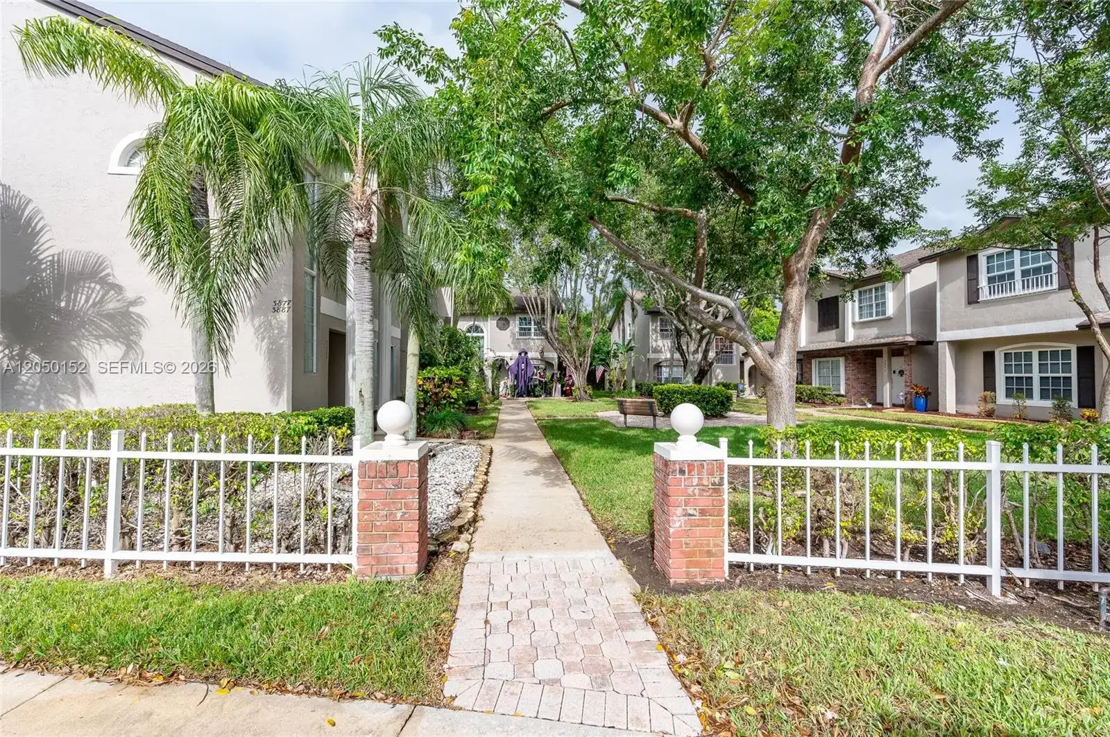 3877 NW 122nd Ter # L, Sunrise FL 33323 photo 2