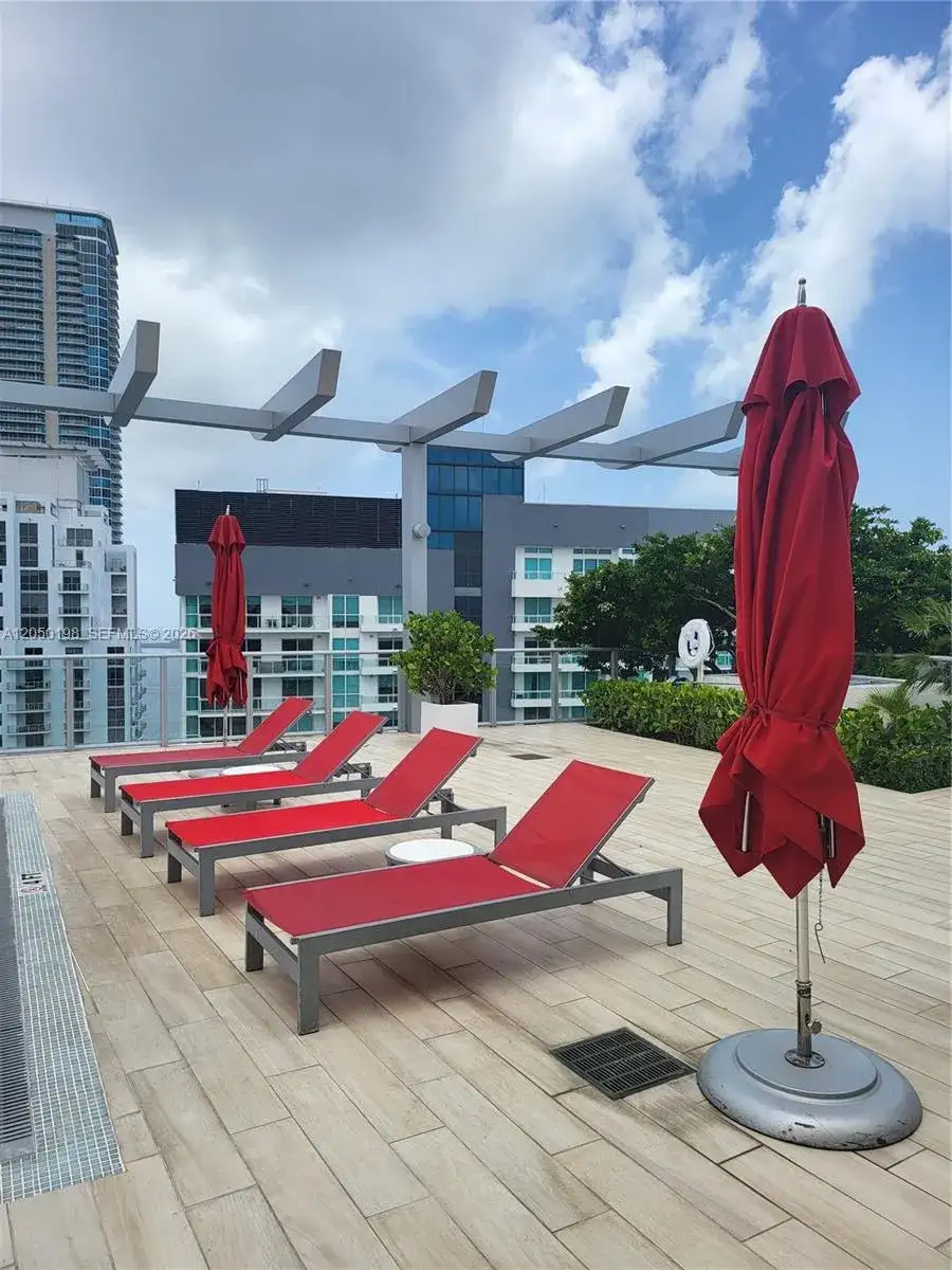 1100 S Miami Ave # 3707, Miami FL 33130 photo 2