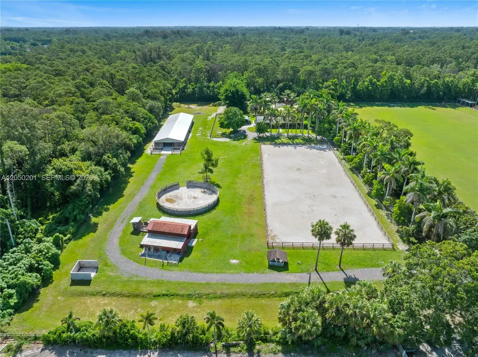 1068 D Rd, Loxahatchee FL 33470 photo 3