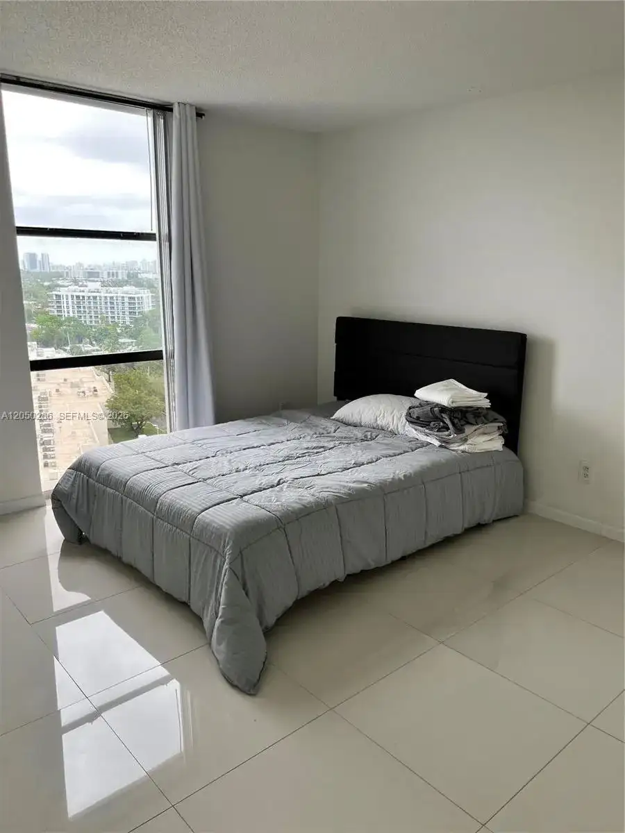 13499 Biscayne Blvd # 1407, North Miami FL 33181 photo 5