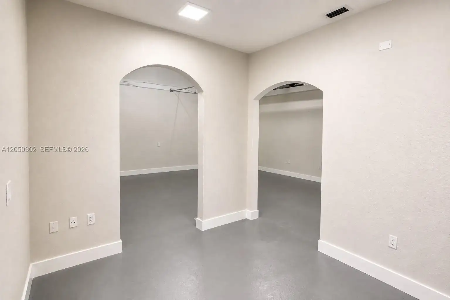 2950 W 84th St, Hialeah FL 33018 photo 4