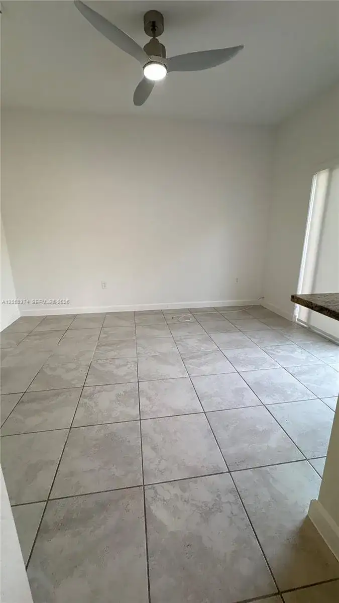 125 SE 34th Ter, Homestead FL 33033 photo 4
