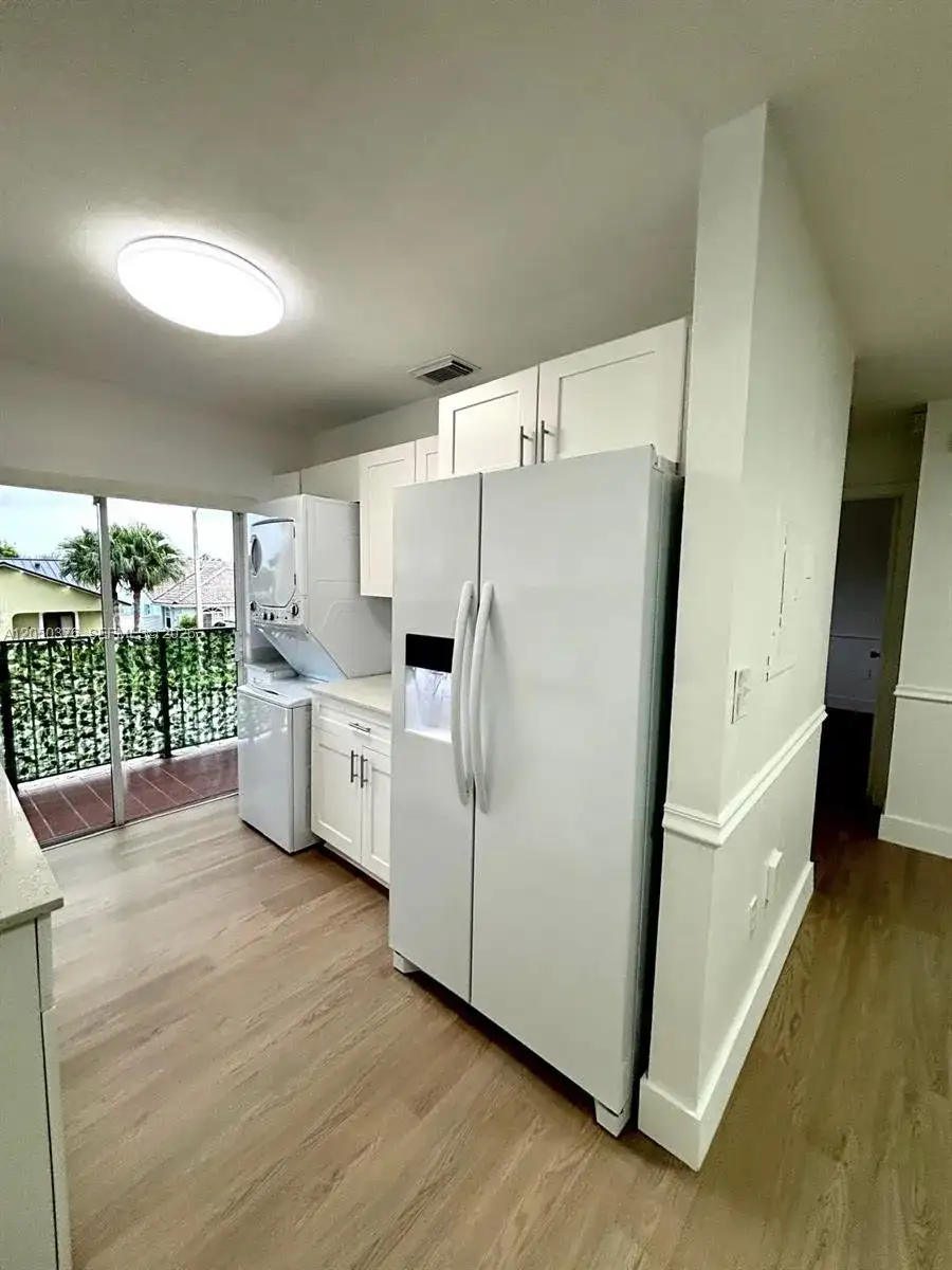 3514 W 76th St # 203, Hialeah FL 33018 photo 3
