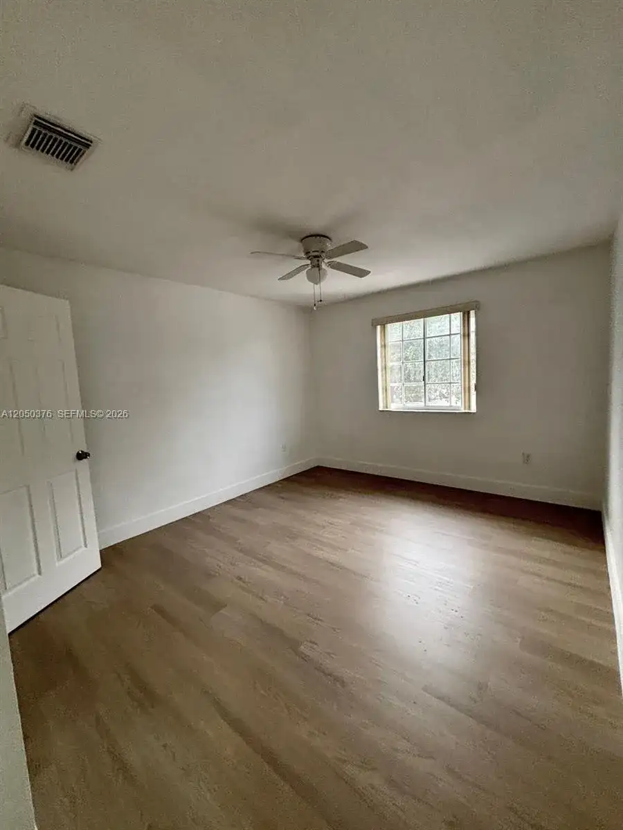 3514 W 76th St # 203, Hialeah FL 33018 photo 5