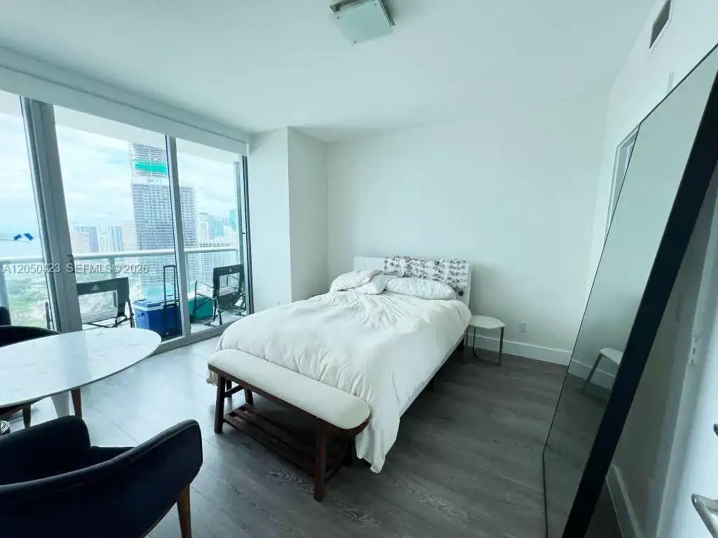 888 Biscayne Blvd # 4005, Miami FL 33132 photo 4
