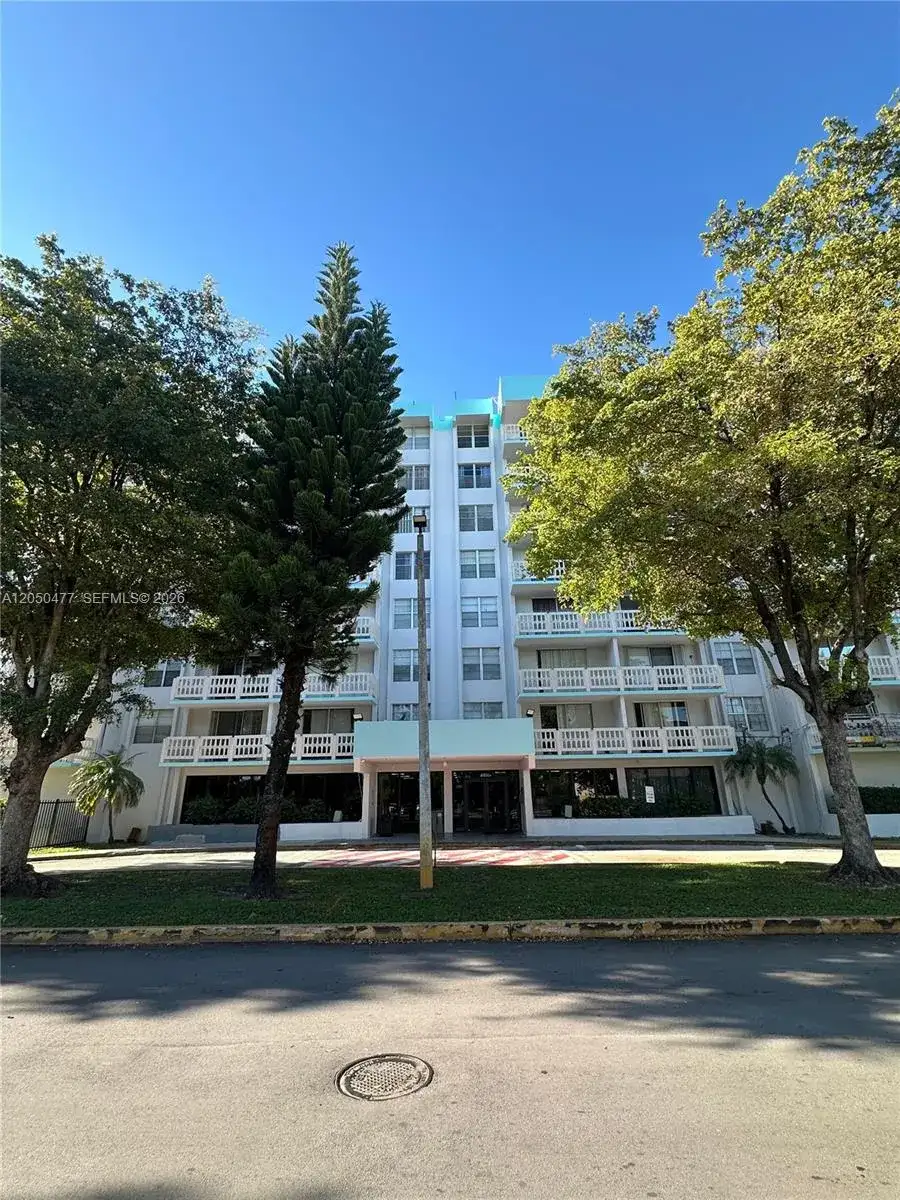 15600 NW 7th Ave # 501, Miami FL 33169 photo 2