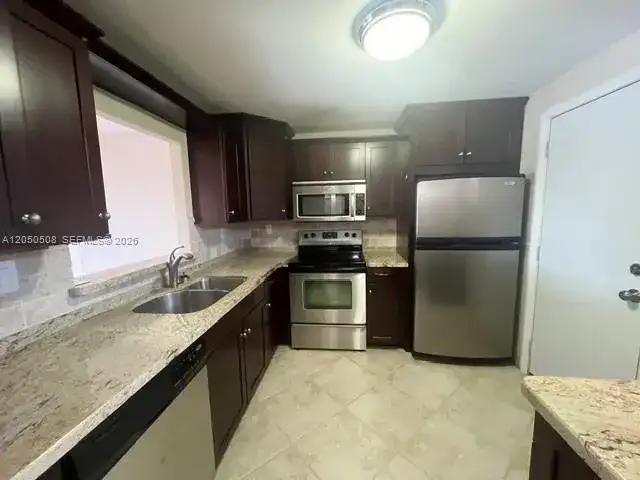 404 NW 68th Ave # 505, Plantation FL 33317 photo 4