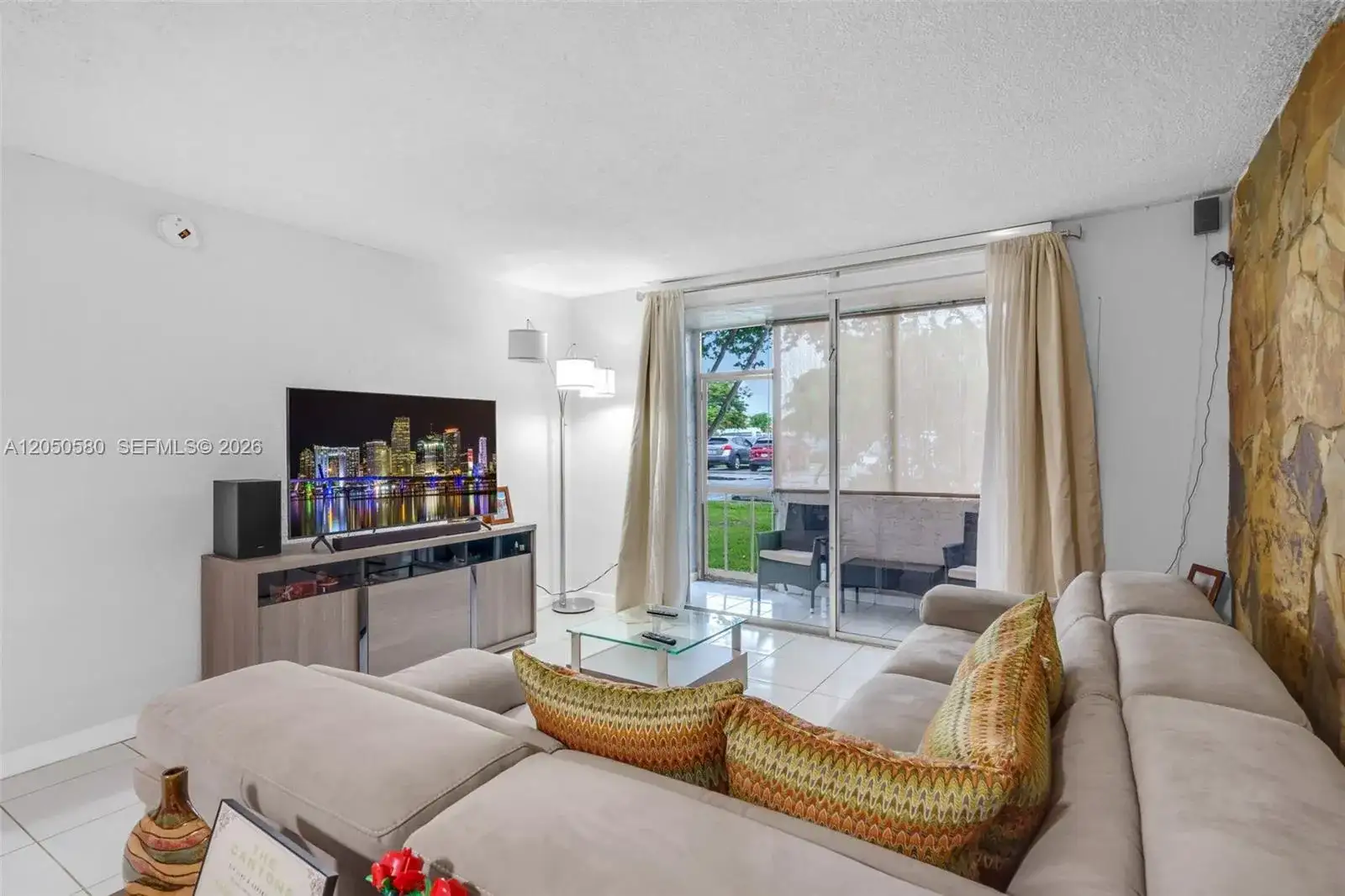 8501 NW 8th St # 105, Miami FL 33126 photo 3