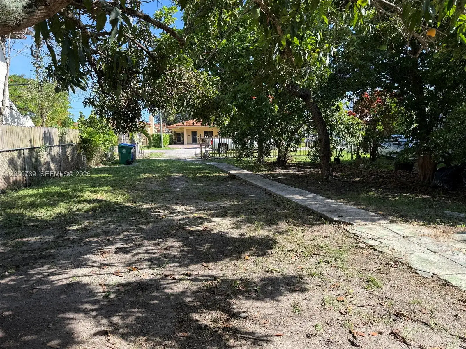 3555 SW 23rd St, Miami FL 33145 photo 2