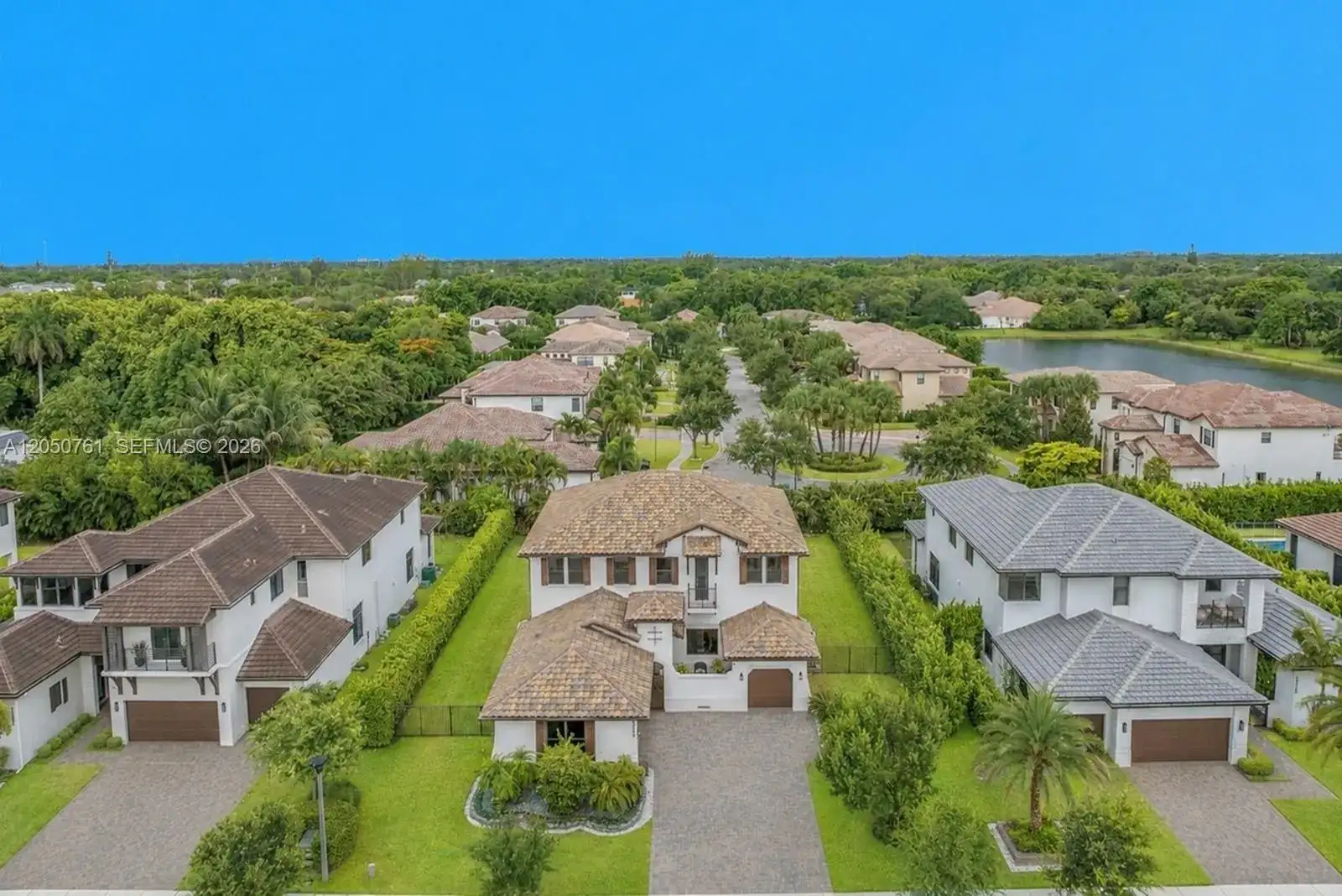 10702 SW 53rd St, Cooper City FL 33328 photo 5
