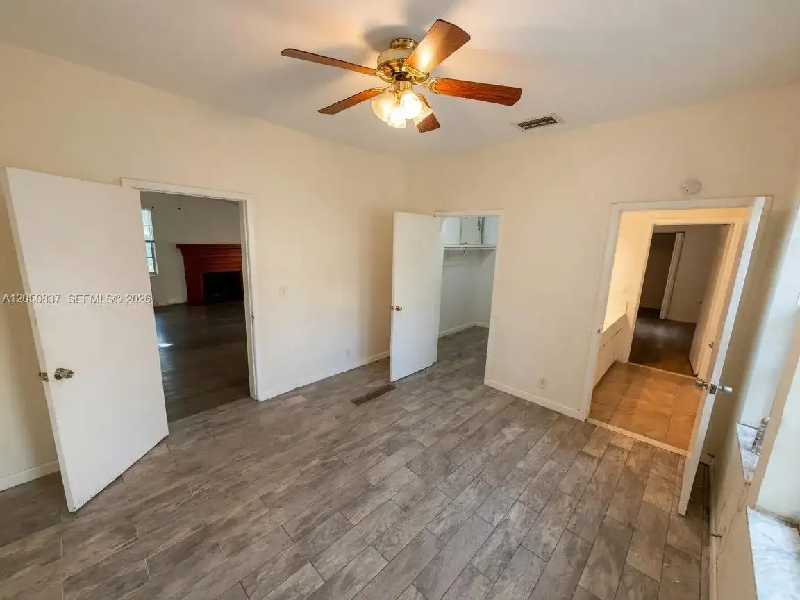 706 9th St # A, West Palm Beach FL 33401 photo 2