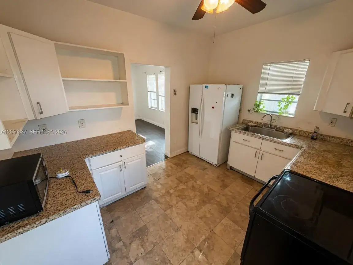 706 9th St # A, West Palm Beach FL 33401 photo 3