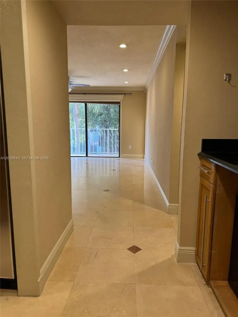 9301 SW 92nd Ave # 212B, Miami FL 33176 photo 2