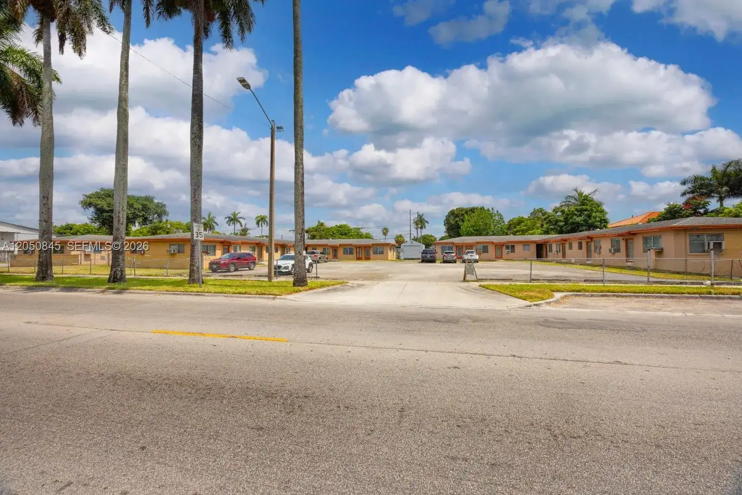 1915 NW 28th St, Miami FL 33142 photo 5