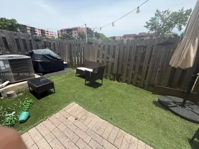 270 NE 208 terrace, Miami FL 33179 photo 2