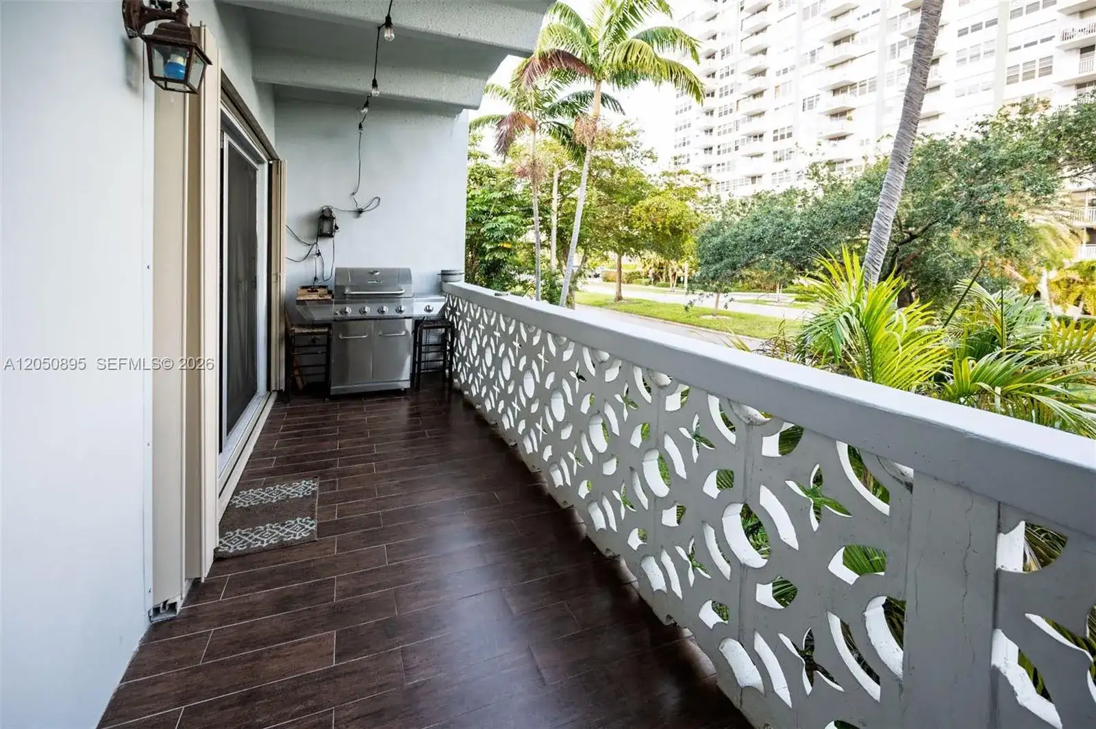 2005 Sans Souci Blvd # 206, North Miami FL 33181 photo 3