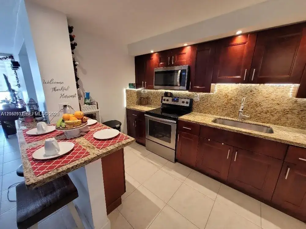 18081 Biscayne Blvd # 602, Aventura FL 33160 photo 4