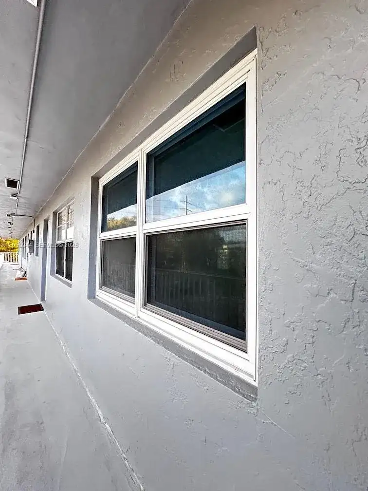 3265 Griffin Rd # 205, Dania Beach FL 33312 photo 3
