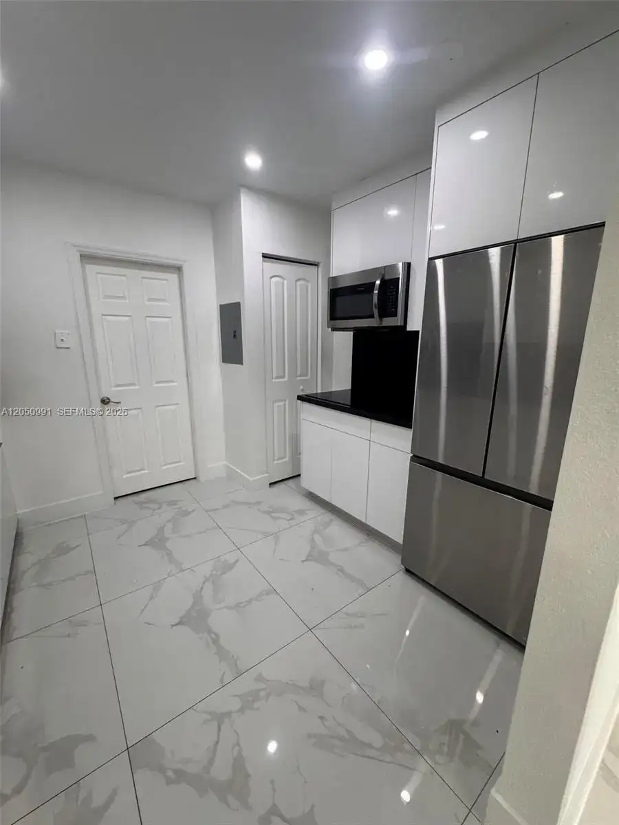 7400 SW 39th St # 1, Miami FL 33155 photo 3