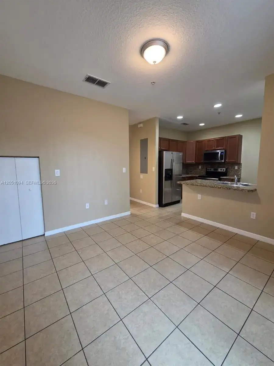 2851 W Prospect Rd # 404, Tamarac FL 33309 photo 4