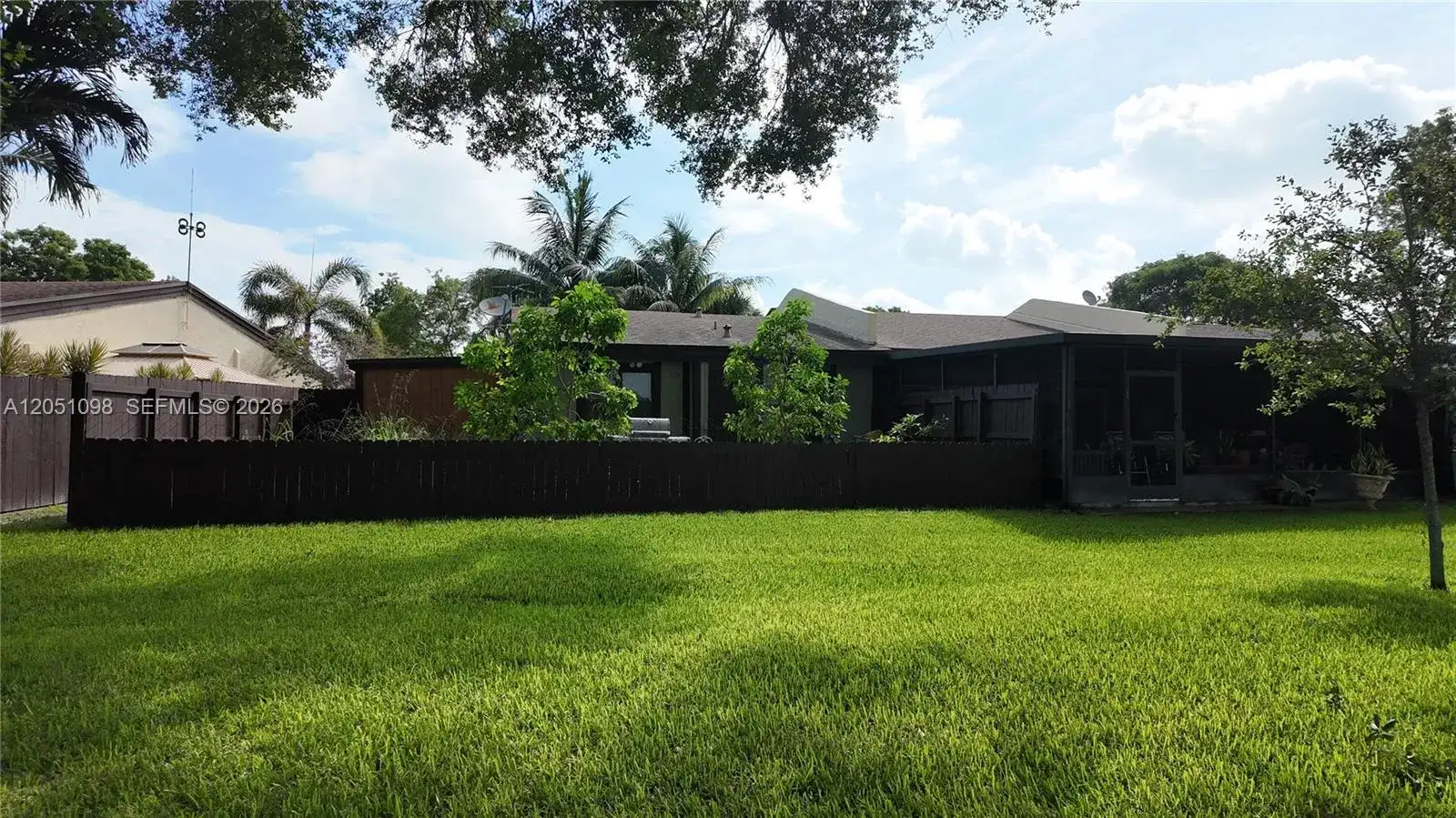 2070 Sweet Gum Ave, Pembroke Pines FL 33026 photo 3