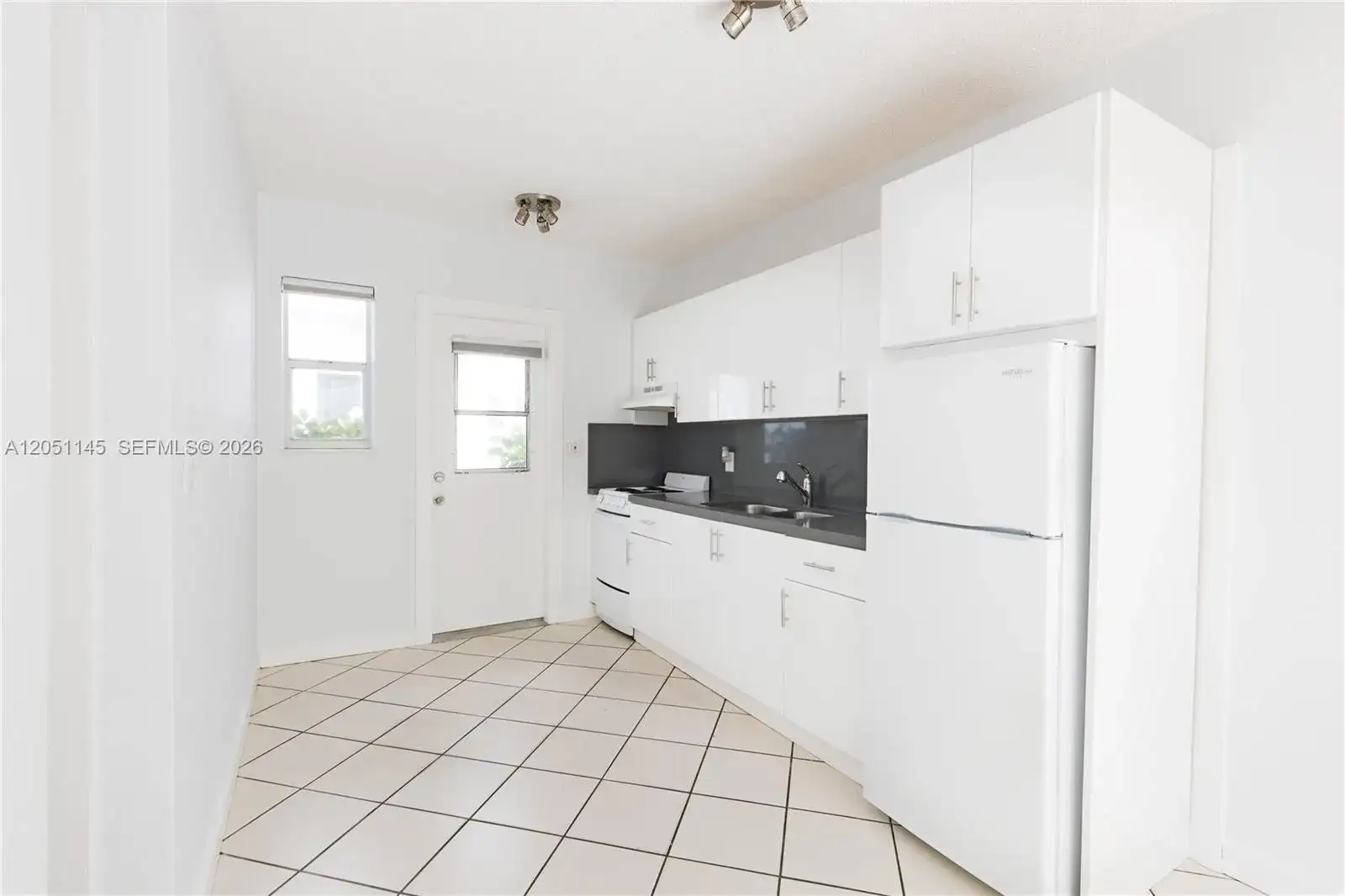 2825 SW 3rd Ave # 4, Miami FL 33129 photo 5