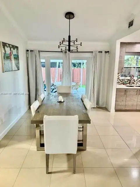 10350 SW 208th Ter, Cutler Bay FL 33189 photo 5
