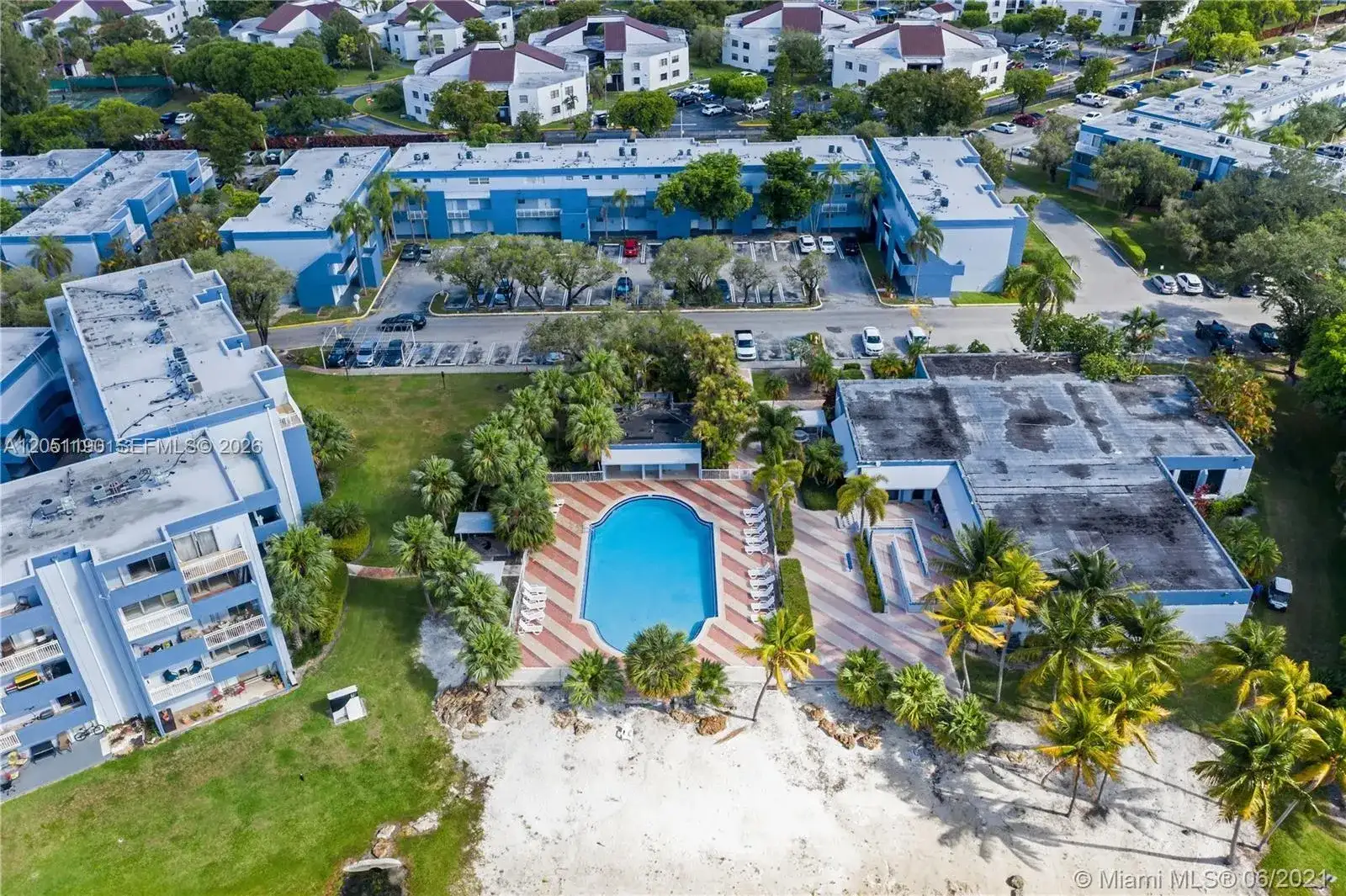 9373 Fontainebleau Blvd # K234, Miami FL 33172 photo 2