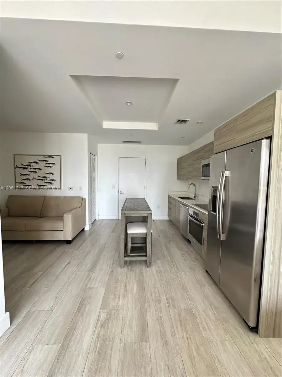 121 NE 34th St # L605, Miami FL 33137 photo 3
