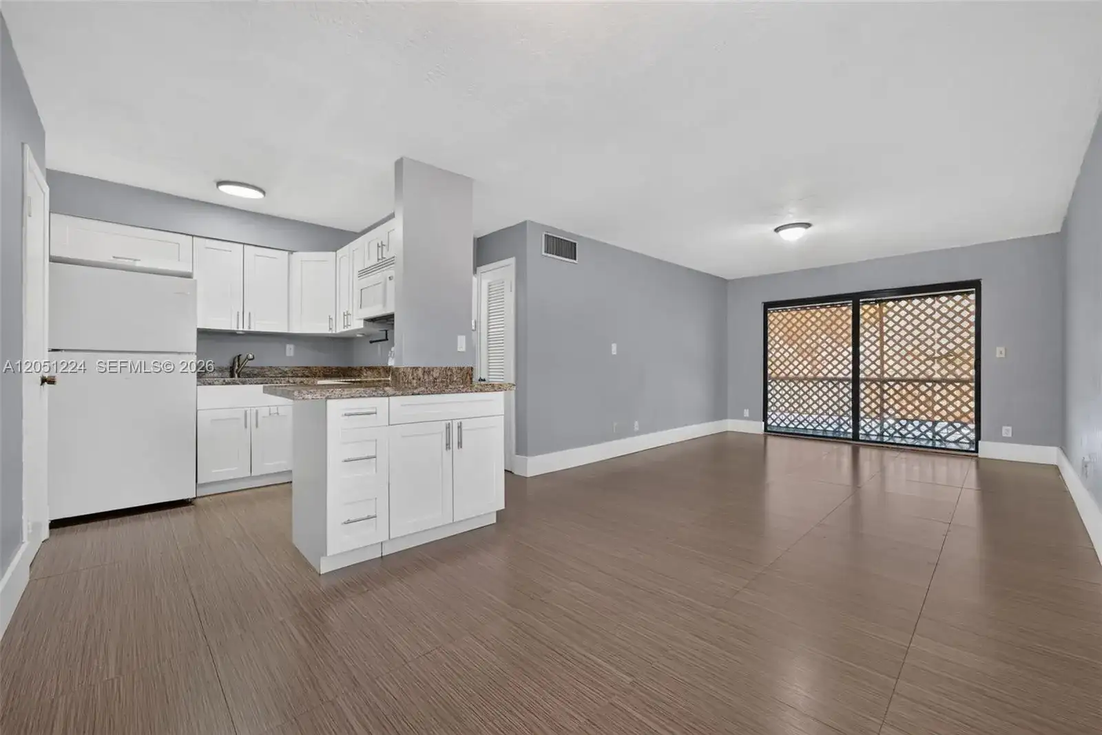 8701 SW 141st St # L6, Palmetto Bay FL 33176 photo 3