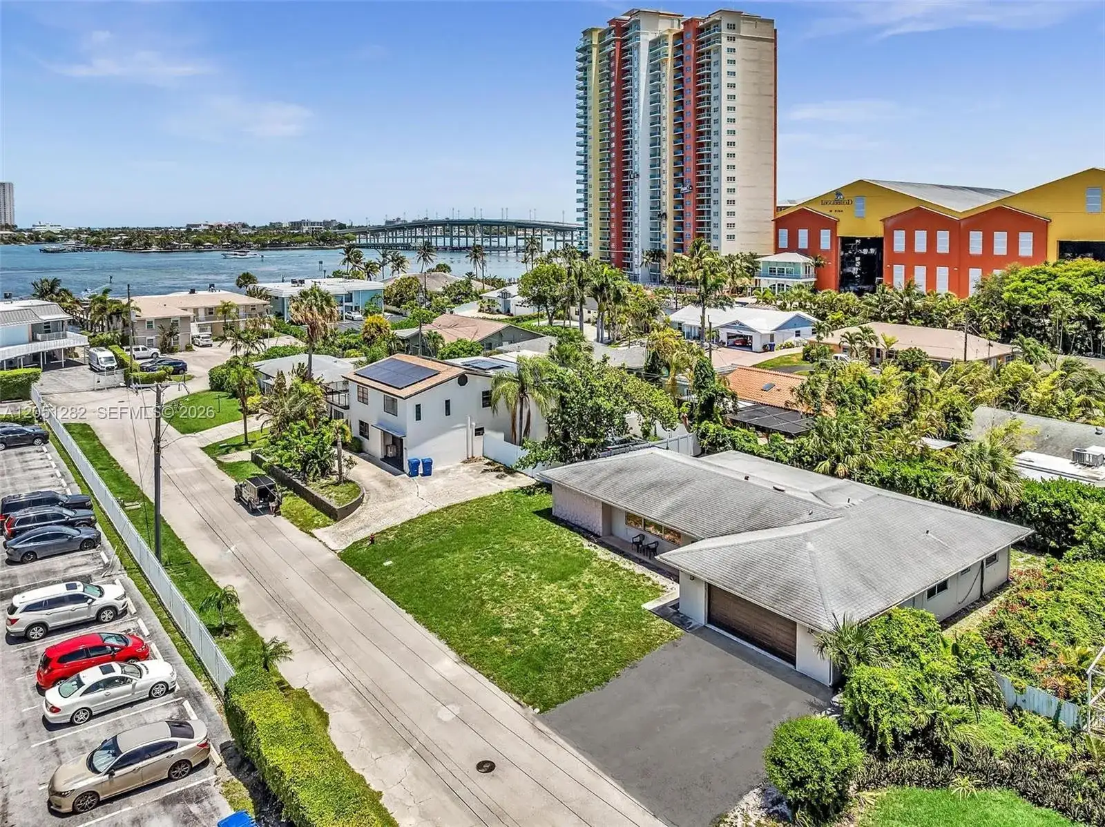 411 Wilma Cir, Riviera Beach FL 33404 photo 3