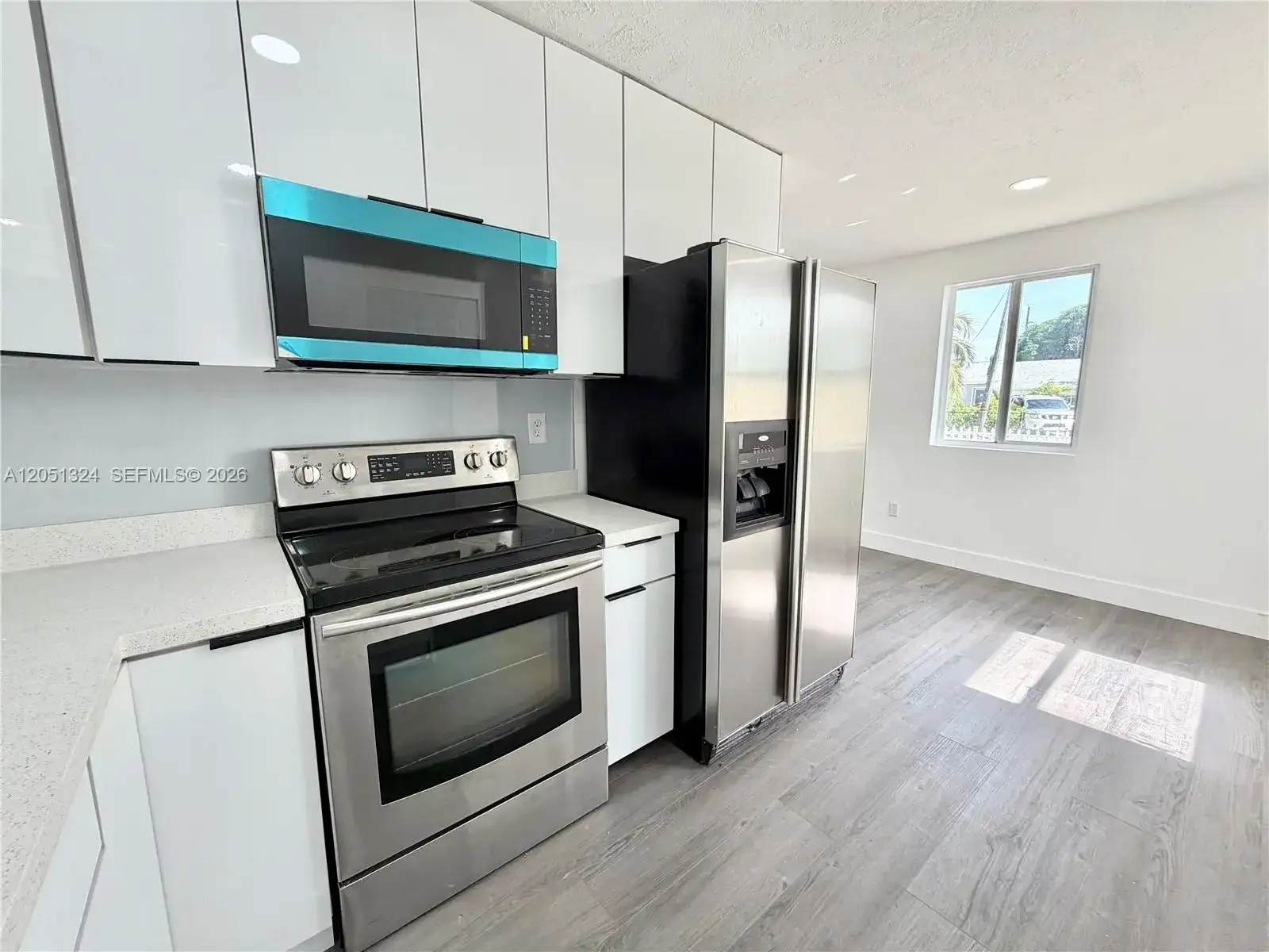 685 SE Park Dr, Hialeah FL 33010 photo 5
