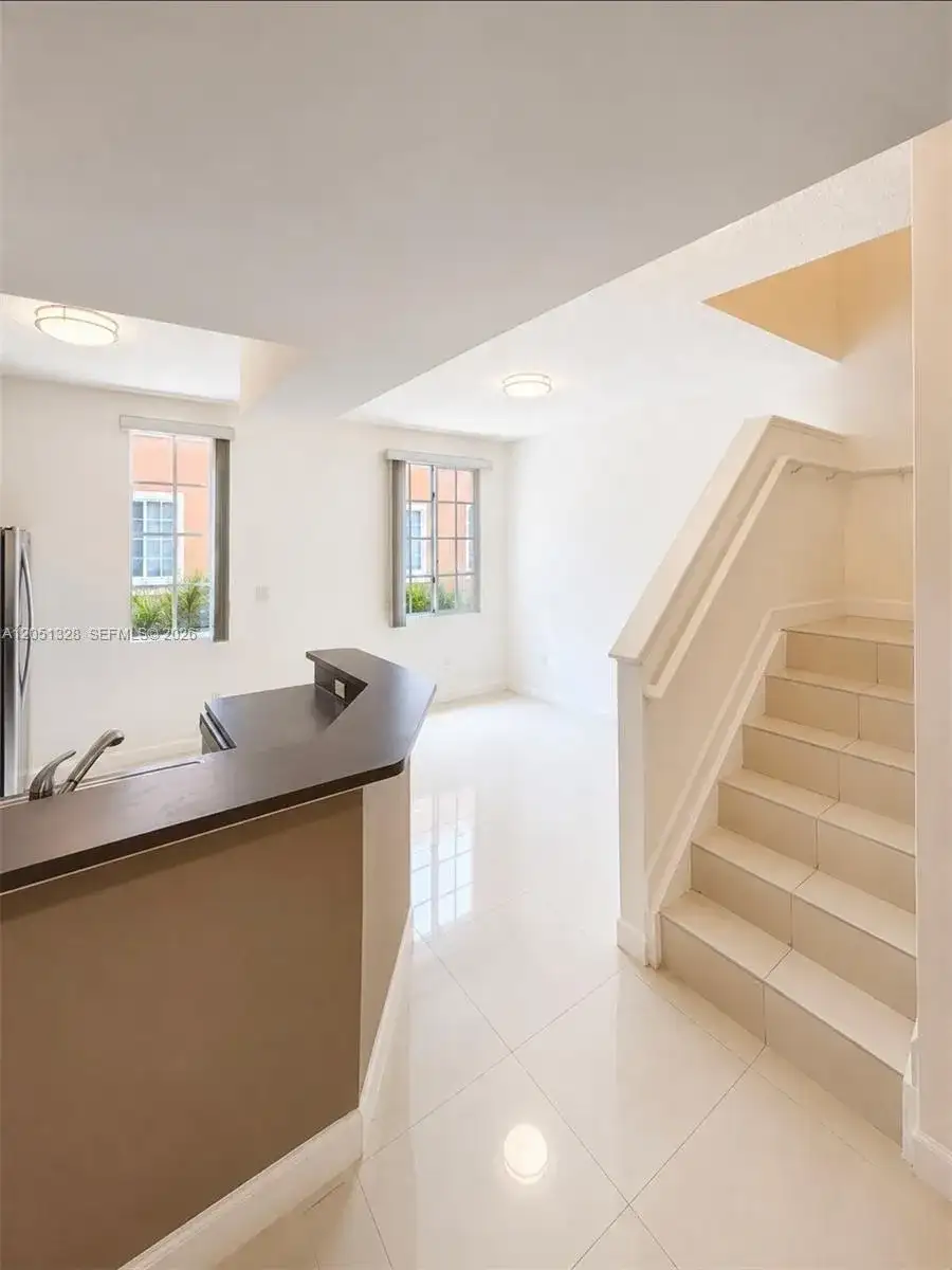 2941 NE 185th St # 1311, Aventura FL 33180 photo 3