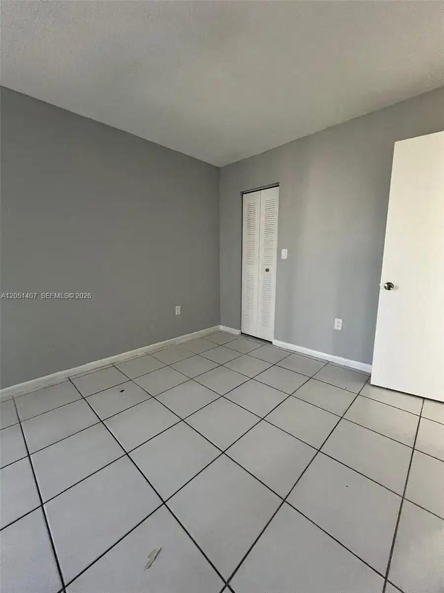 7035 NW 186th St # D509, Hialeah FL 33015 photo 3