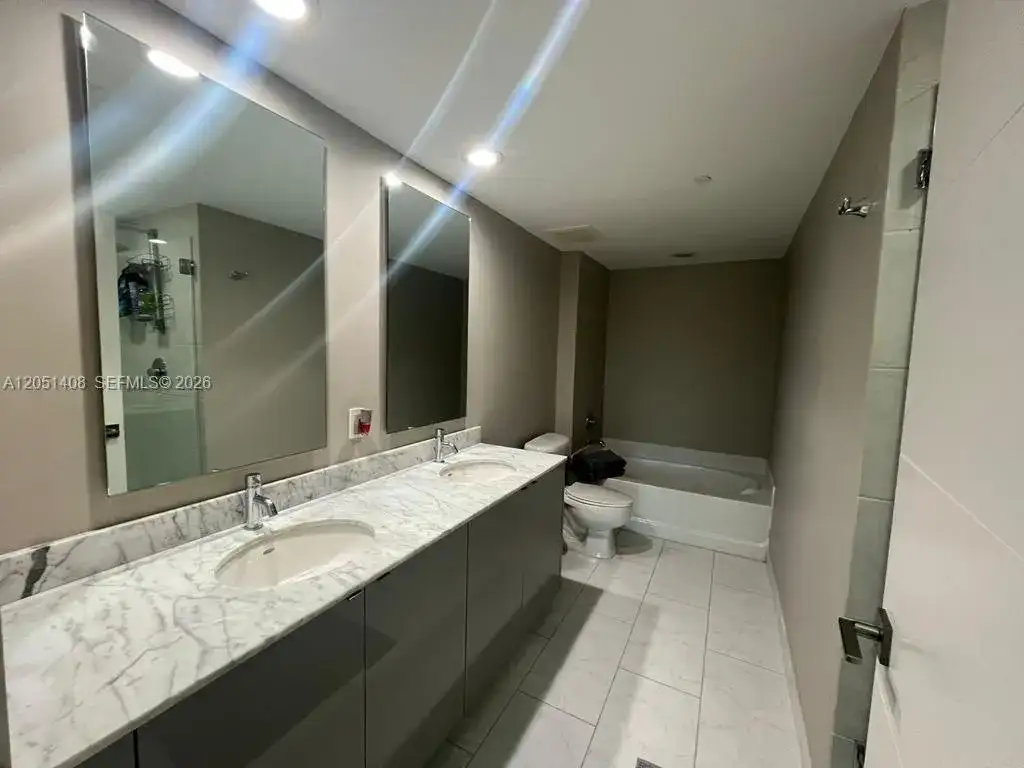 951 Brickell Ave # 1706, Miami FL 33131 photo 3