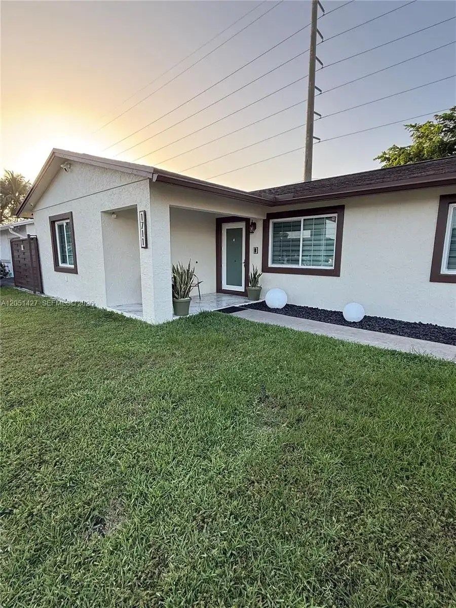 1711 N Anhinga Ln, Homestead FL 33035 photo 3