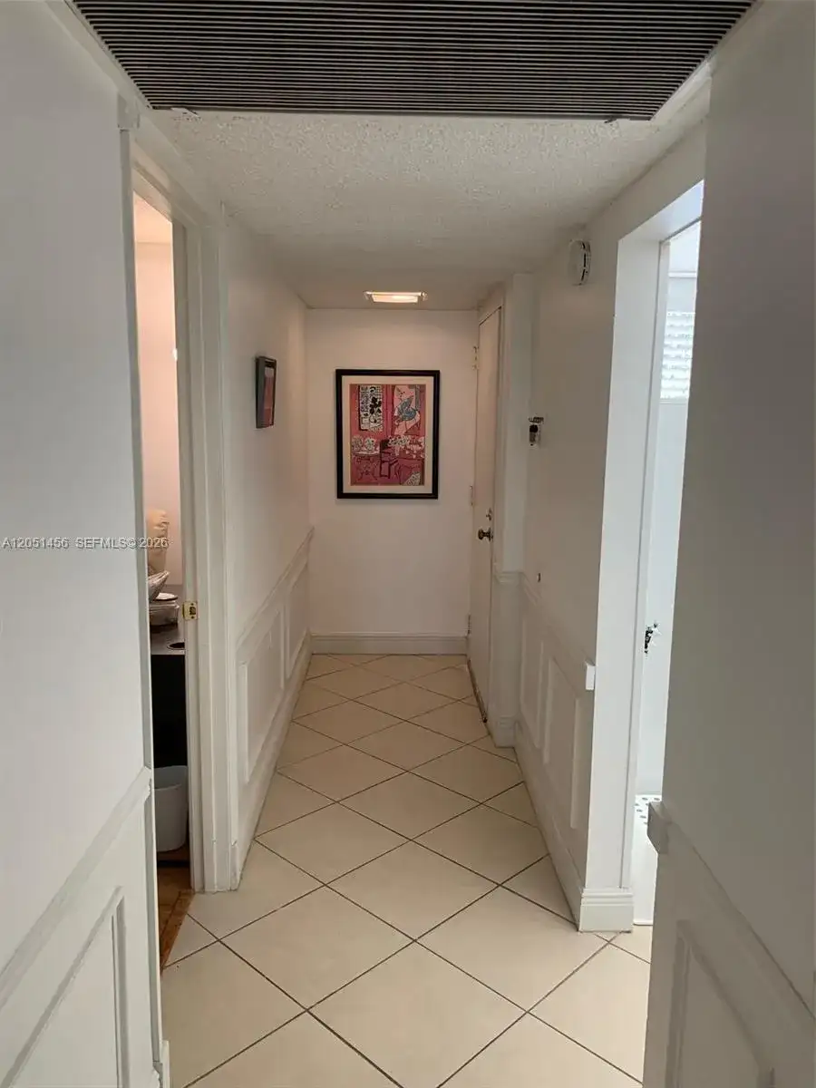 4801 Martinique Pl # H1, Coconut Creek FL 33066 photo 2