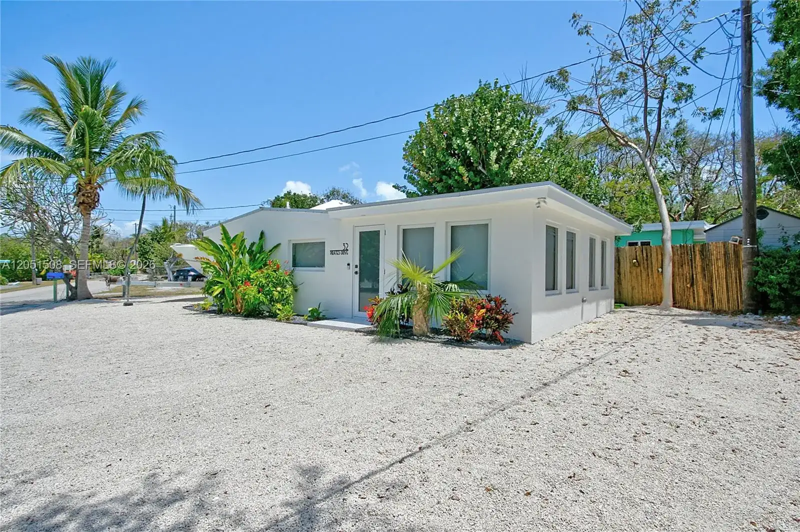 32 Pirates Dr, Key Largo FL 33037 photo 2