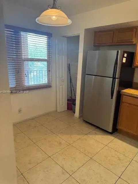 100 SW 130th Ter # 308C, Pembroke Pines FL 33027 photo 3