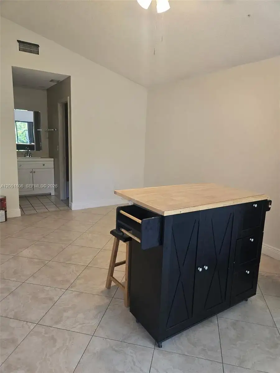 818 E Palm Run Dr # 0, North Lauderdale FL 33068 photo 2
