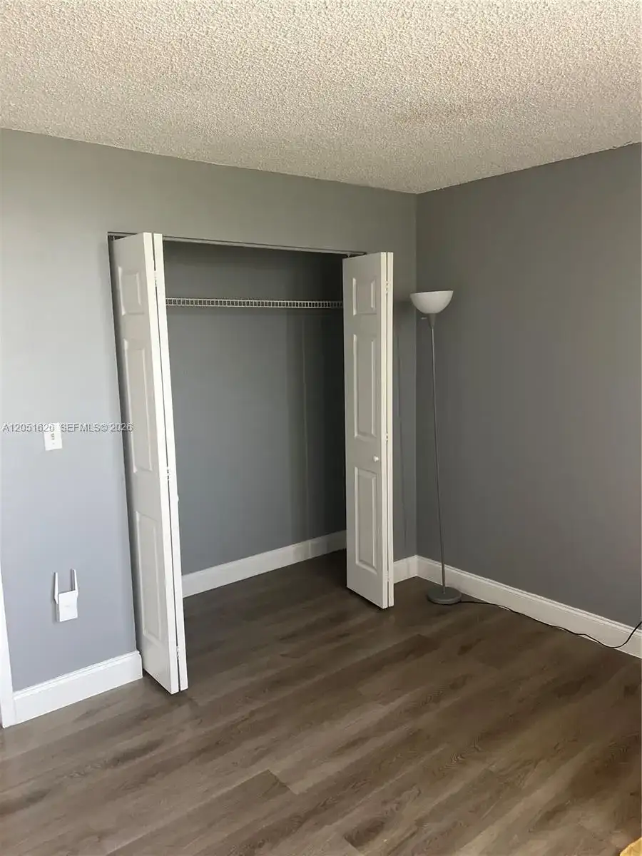 1250 NE 125th St # 403D, North Miami FL 33161 photo 4