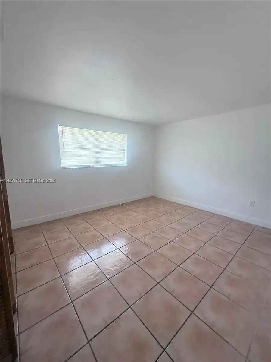 1990 NW 183rd St # 11, Miami Gardens FL 33056 photo 3