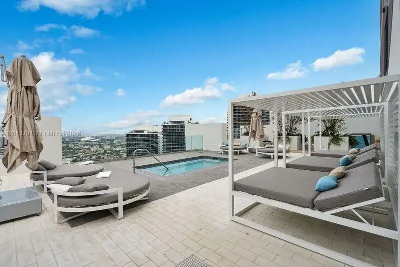 1010 Brickell Ave # 1403, Miami FL 33131 photo 2