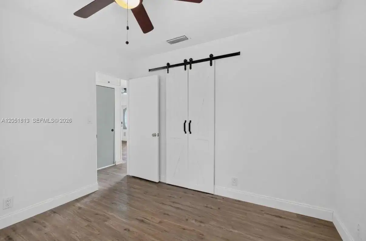 540 NE 61st St, Oakland Park FL 33334 photo 5