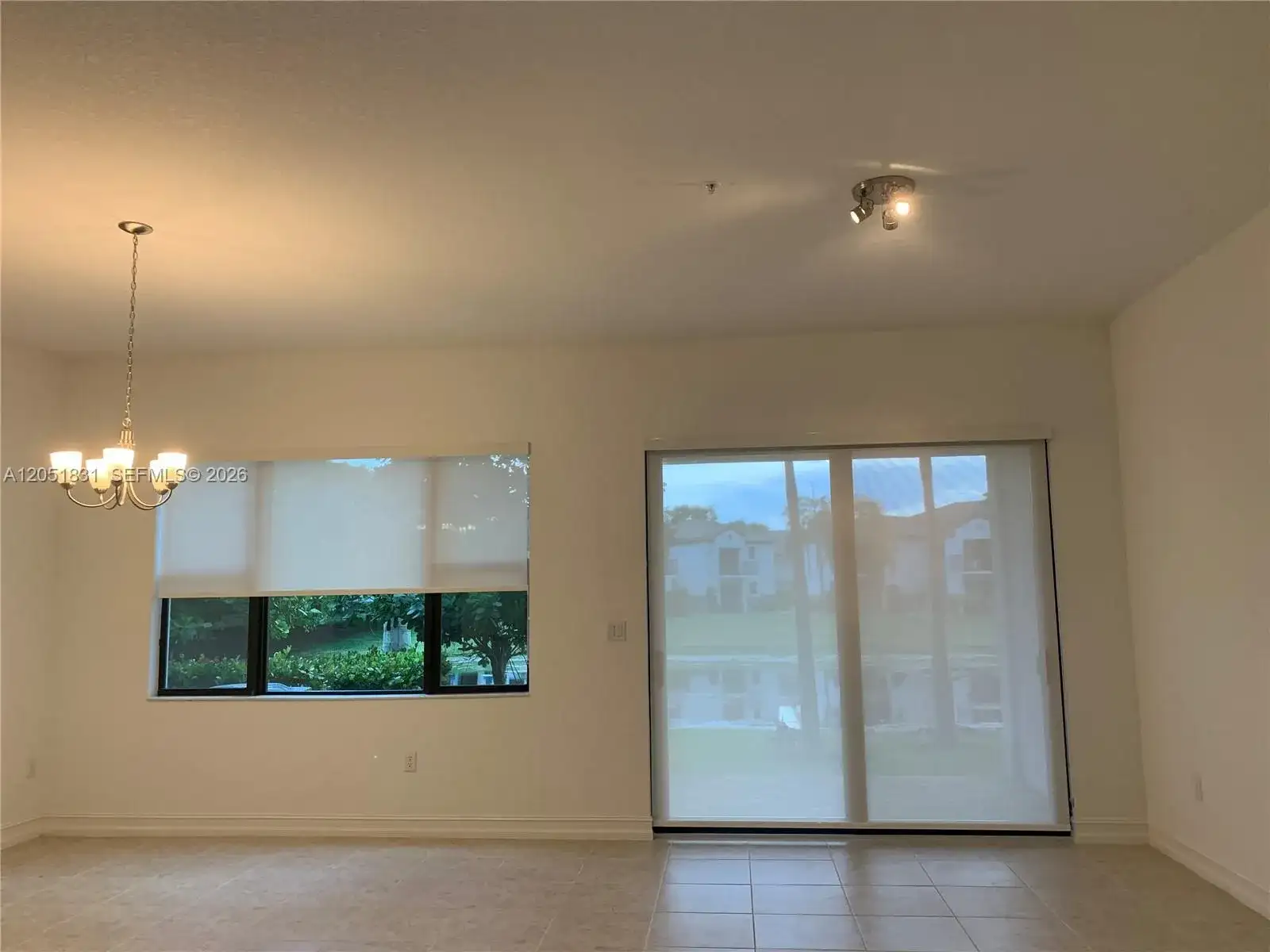 11566 SW 13th Ln, Pembroke Pines FL 33025 photo 5