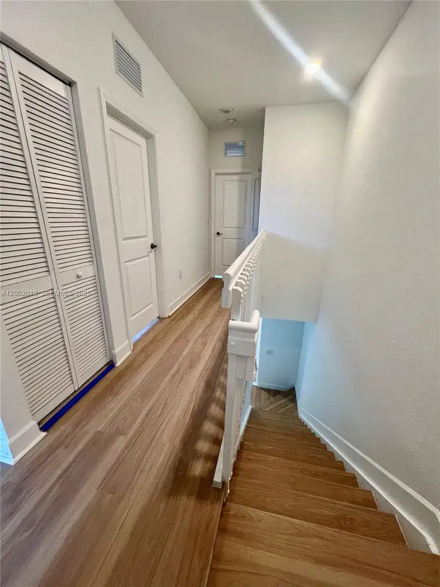 825 NE 211th St # 825, Miami FL 33179 photo 2