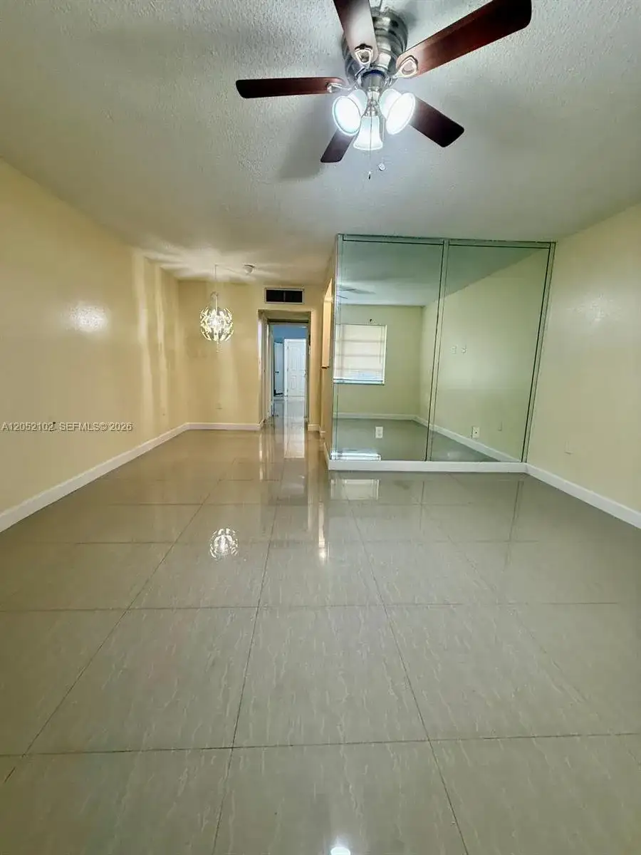 20210 NE 2nd Ave # V4, Miami Gardens FL 33179 photo 4