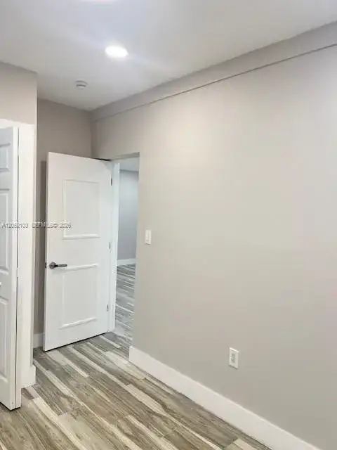922 NW 2nd St # 2, Miami FL 33128 photo 4